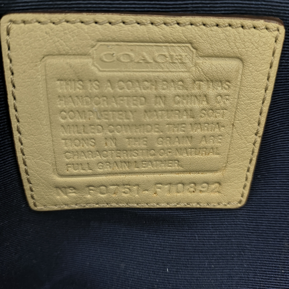 Vintage Coach Chelsea East West Beige Leather Tote Bag - Picture 2 of 13